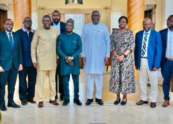 Former President Koroma Engages AU and ECOWAS Delegation Ahead of Crucial Dialogue between Sierra Leone Government and APC