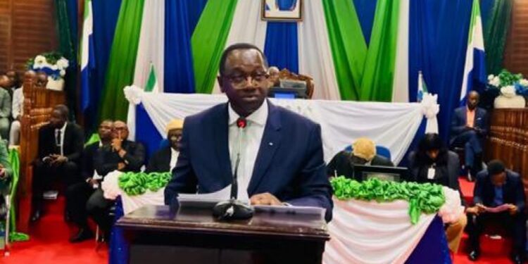 Finance Minister Presents 2025 Supplementary Budget in Parliament