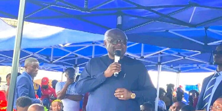 “I Will Serve as Father Figure to All” – Former President Koroma Tells Supporters in Makeni