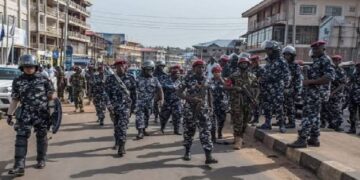 Police Officer Allegedly Threatens to Kill Civilians at Kroo Town Road (Video)